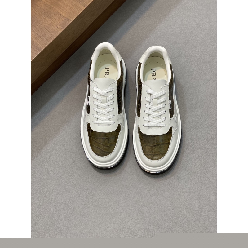 Pra*a casual shoes
